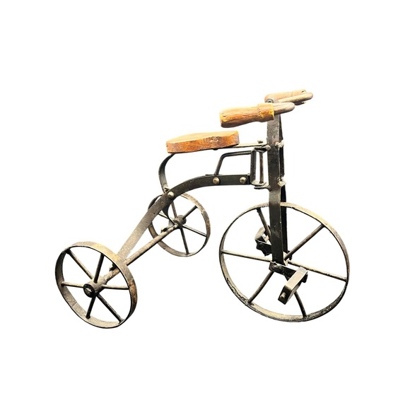 Vintage Metal Tricycle Figurine Decorative Display Collectible Home 9" x 10" - Picture 1 of 4